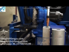 Yaskawaの工業用ロボットの溶接展覧会